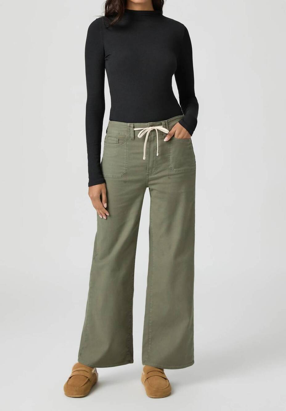 NEW PAIGE ari weekender pants in green